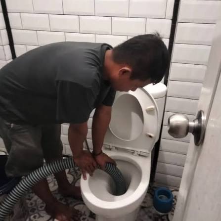 Dokumentasi Sedot WC 3